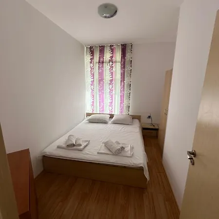 Diamond 1 Apartment *